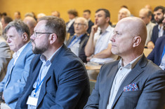 Goście i uczestnicy konferencji CZT Aeronet DL oraz Forum Współpracy Nauka-Gospodarka